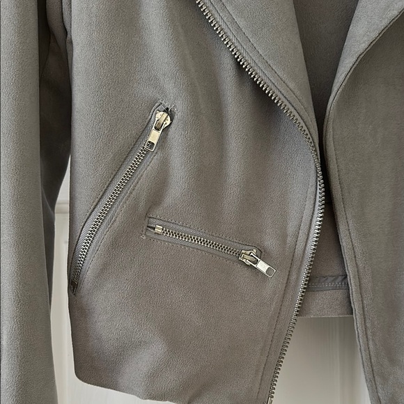 Vici Cropped Suede Moto Jacket - Picture 5 of 5